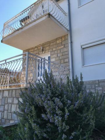 Apartmani Mima Nečujam エクステリア 写真